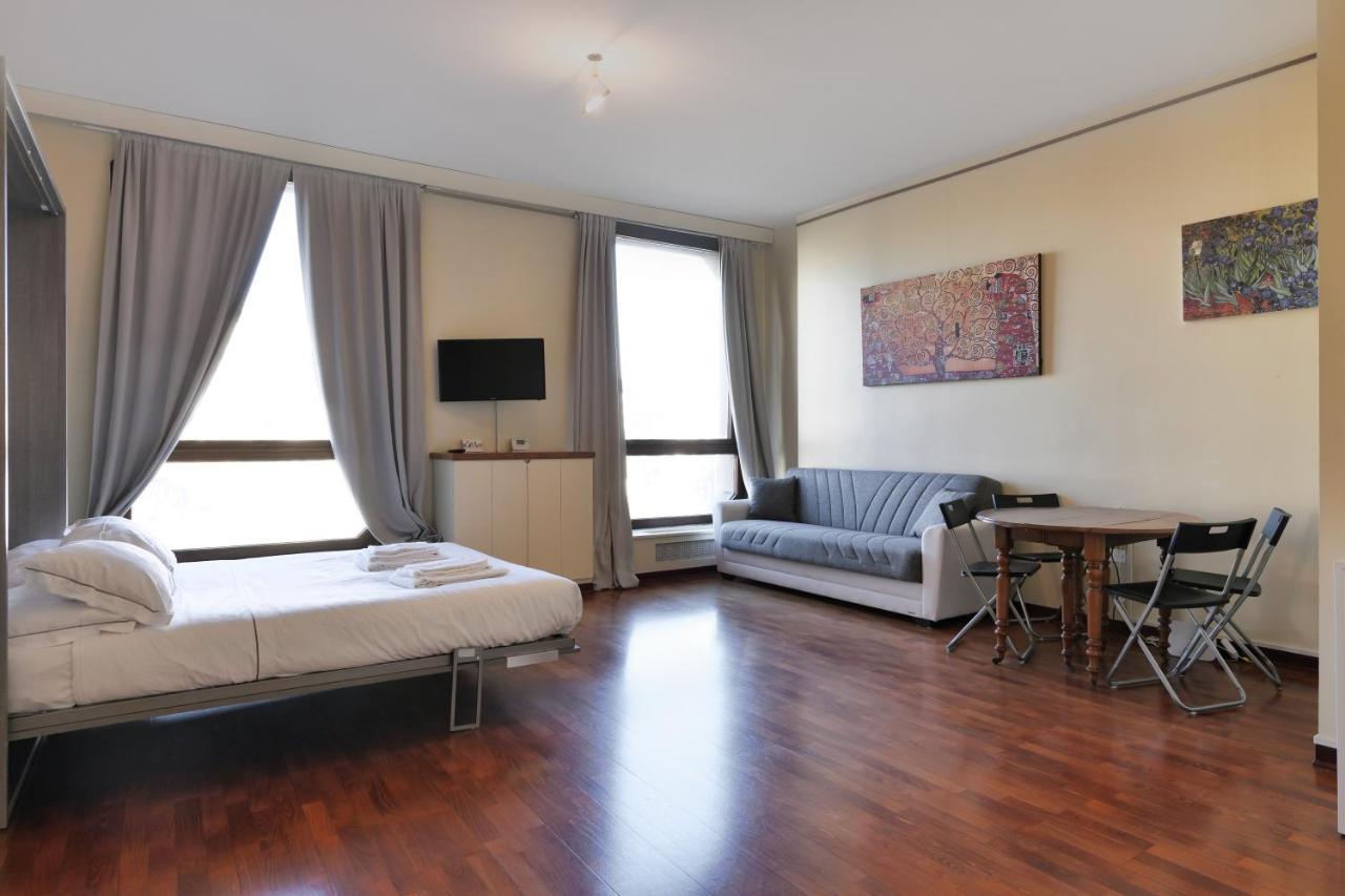 Duomo Luxury Apartment VII Milaan Buitenkant foto